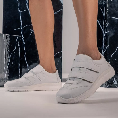 Tênis Feminino Antiderrapante Calce Fácil com Velcro