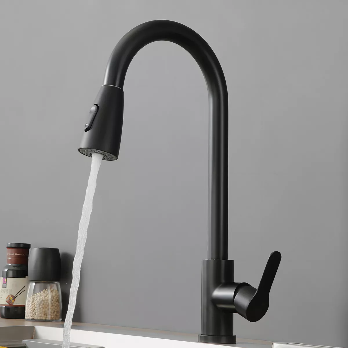 Torneira Gourmet Inox Fosco com Mangueira Extensível Preto Fosco Funcionado