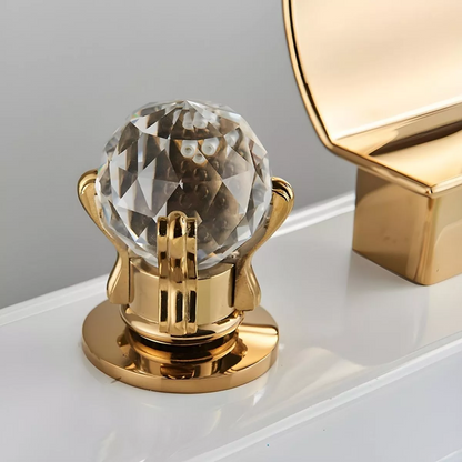 Torneira Gourmet Para Banheiro Monocomando Cascata Luxo Dourado Detalhes Acionador