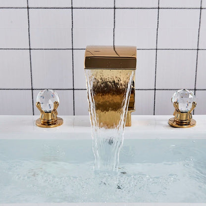 Torneira Gourmet Para Banheiro Monocomando Cascata Luxo Dourado de frente